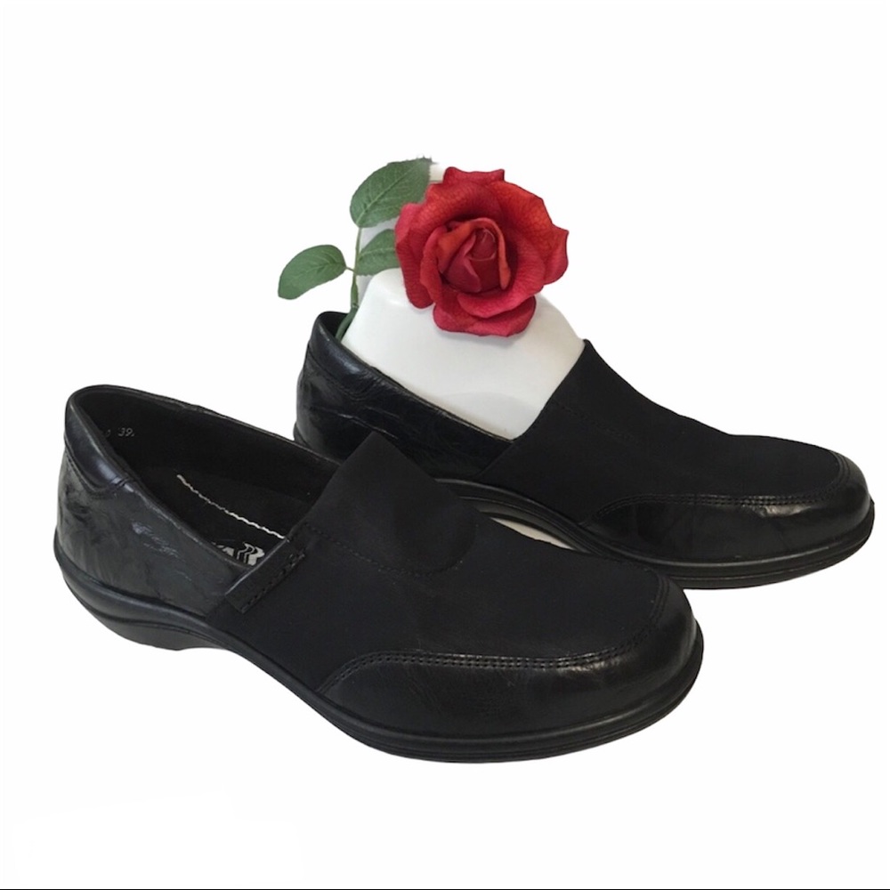 ROMIKA BLACK SKIP ON LOAFERS SZ 39 (9)